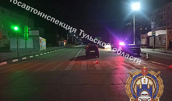В Ефремове женщина попала под колеса Nissan, переходя дорогу на «красный»