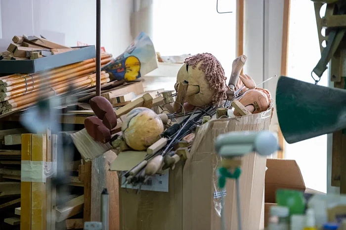 Из дерева, папье-маше, консервных банок и поролона – как создают кукол в тульском театре