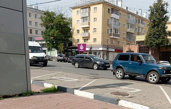 ﻿На проспекте Ленина в Туле произошло ДТП с участием маршрутки