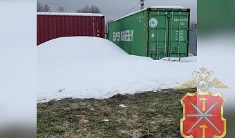 Под Тулой двое приятелей устроили наркопитомник в морском контейнере