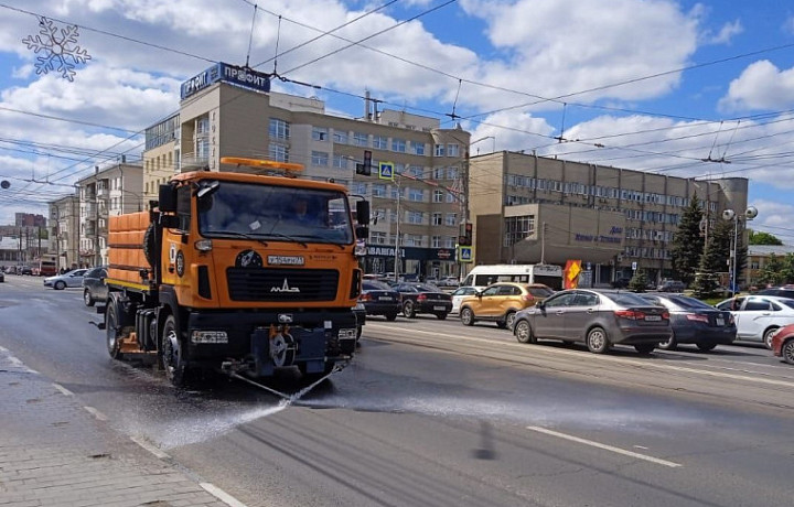 13 мая на уборку Тулы выпустят 80 единиц техники