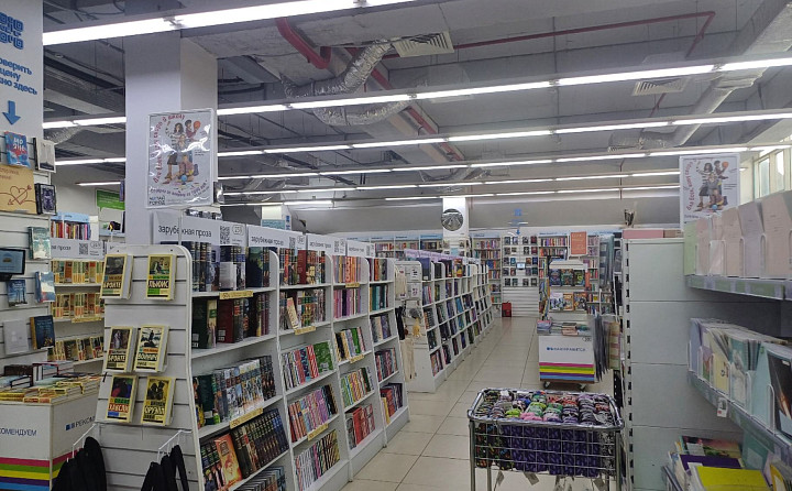 Перелистывать страницы сегодня дорого: обзор цен на бумажные книги в Туле