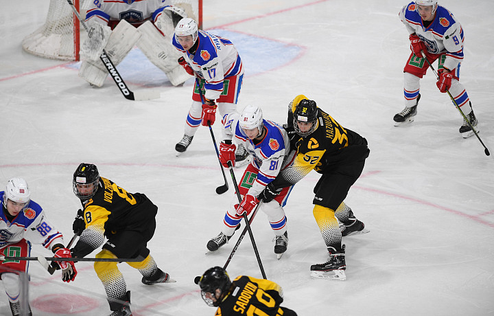 Тульская ХК «Академия Михайлова» проиграла «Алмазу» со счетом 2:3