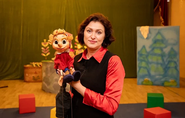 Не только для детей – тульская актриса Любовь Пахомова рассказала о магии современного театра кукол