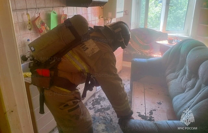 При пожаре в жилой многоэтажке в Донском спасли женщину