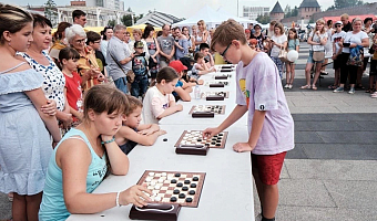 В Туле открыт набор на бесплатные занятия по шашкам