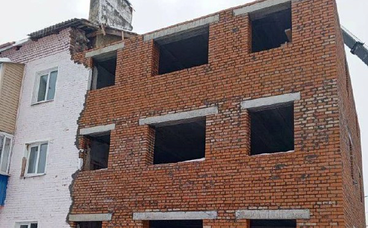 Поврежденный взрывом газа дом в Куркине восстановлен уже на две трети