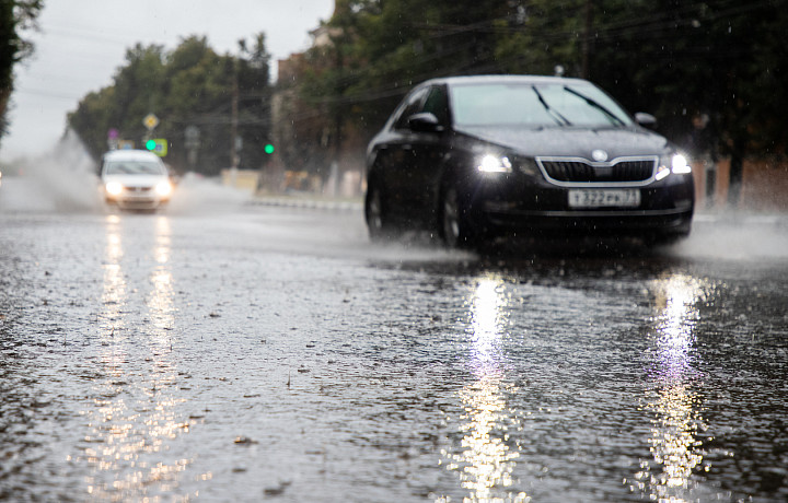 «Автодор» предупредил водителей об ухудшении дорожной обстановки из-за дождя