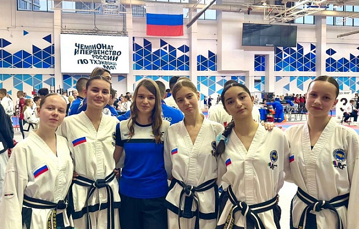Спортсмены тульской Федерации тхэквондо МФТ завоевали медали чемпионата и первенства России