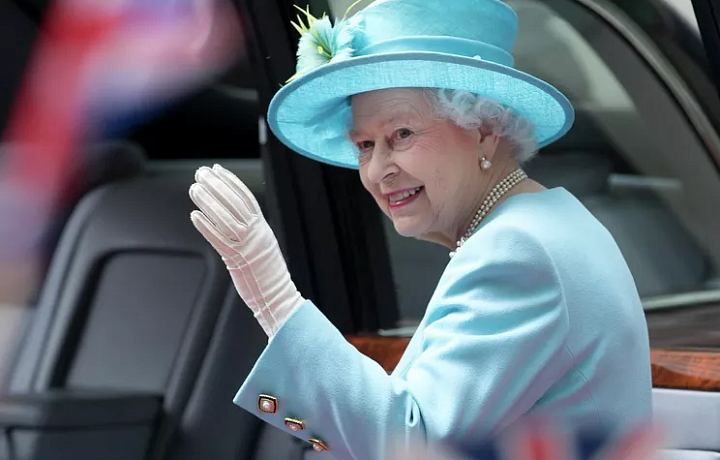 «Лондонский мост рухнул»: Умерла королева Елизавета II