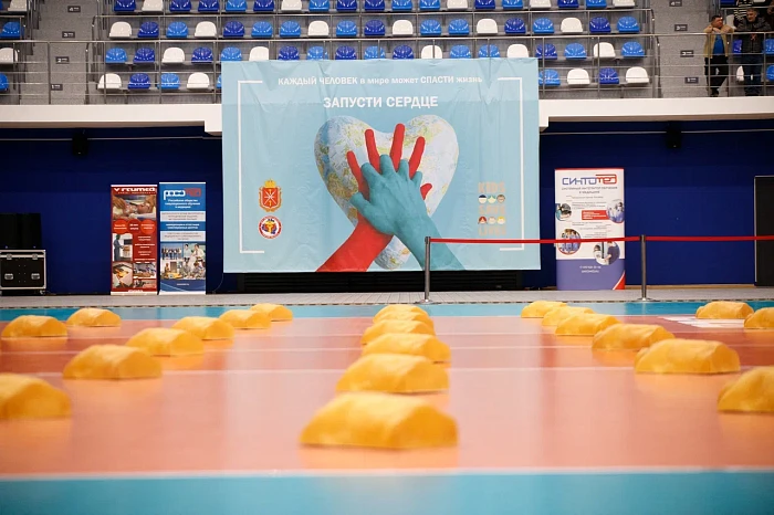 Туляки отработали навыки оказания первой помощи в рамках флешмоба «Дети спасают жизни»