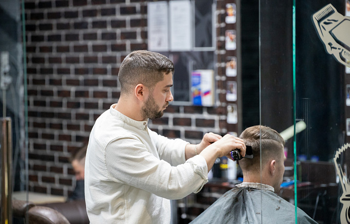 Тулякам рассказали, как получить компенсацию за неудачную стрижку