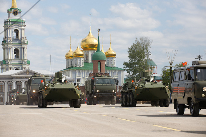 В Туле состоялся военный парад в честь Победы в Великой Отечественной войне