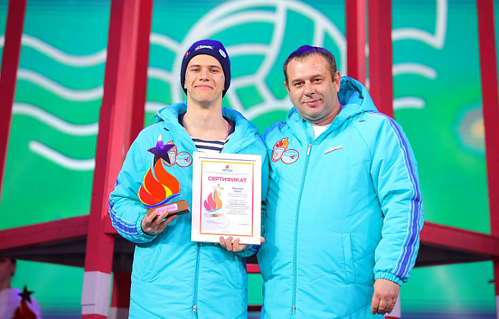 Тульский одиннадцатиклассник стал обладателем главной награды «Артека»