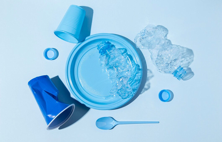 Пластмассовый мир победил: что такое микропластик, чем опасен и почему он повсюду – комментарий Роспотребнадзора