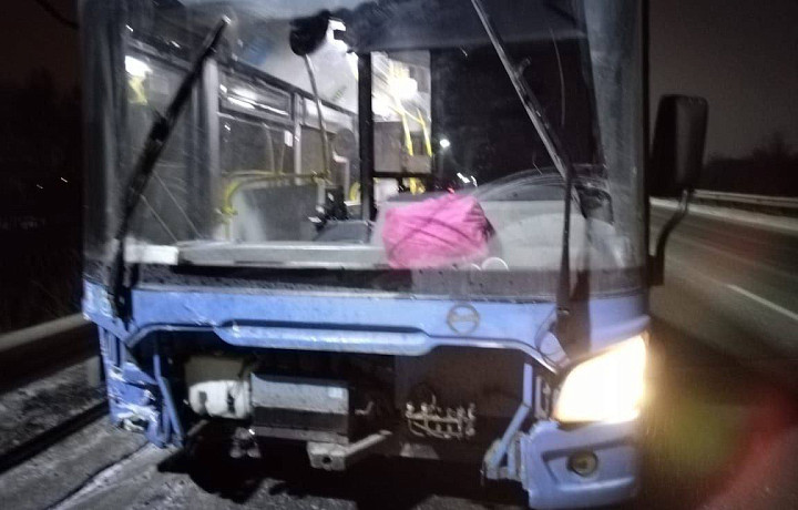 В Туле случилось ДТП с пассажирским автобусом