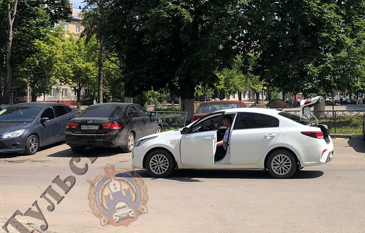 Водитель Kia Rio сбил пенсионерку на улице Вересаева в Туле