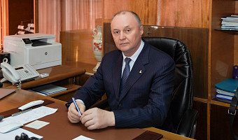 Директор новомосковского РХТУ через суд добился отмены приказа об отстранении от должности