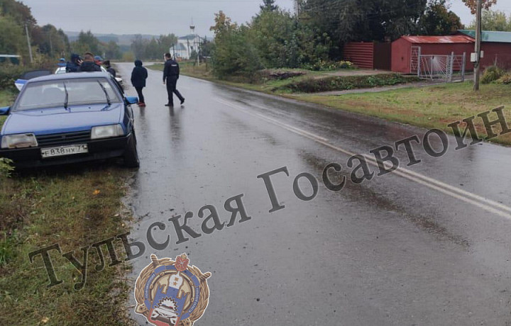 В Богородицком районе 16-летний парень прокатил 13-летнюю девочку на крышке багажника «ВАЗ-21150»