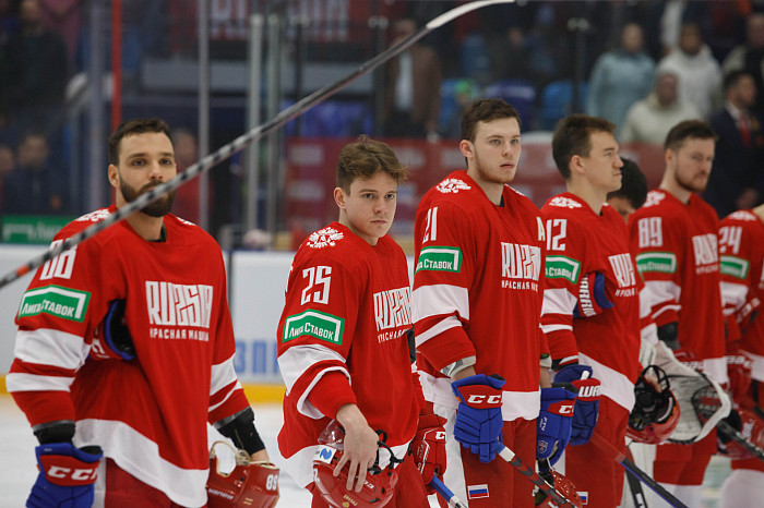 Фоторепортаж: как прошел матч между национальными сборными России и Беларуси