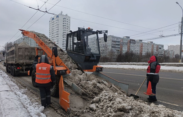 Больше 7,5 тысяч кубометров снега вывезли за сутки с тульских улиц
