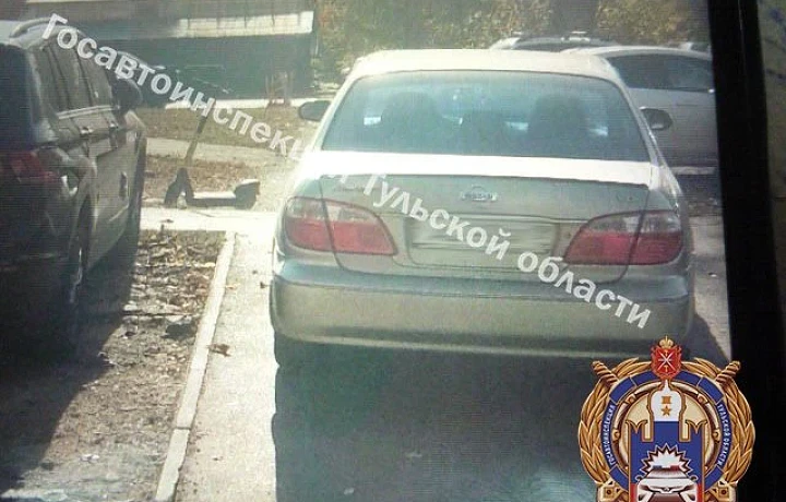 Водитель иномарки сбил пешехода при движении задним ходом в Туле