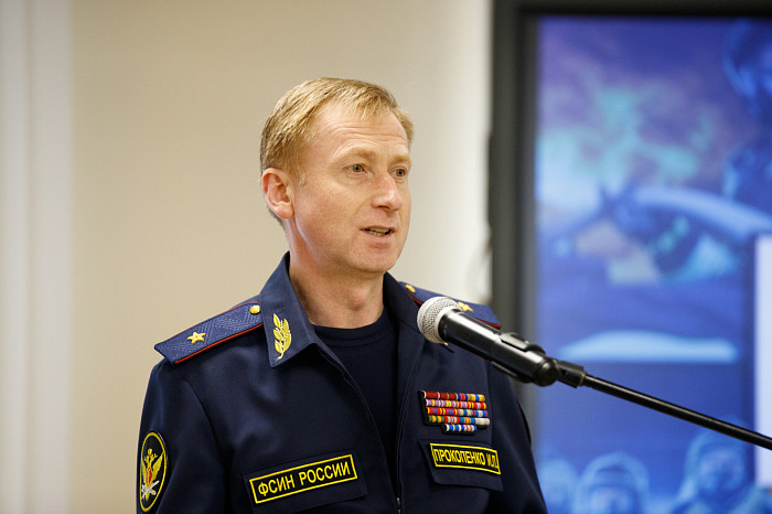 Глава тульского МЧС поздравил спасателей с Днем пожарной охраны