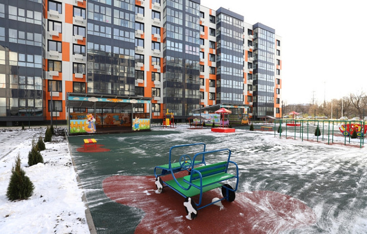 Илья Беспалов посетил новый встроенный детский сад «Баташи-малыши» в Туле