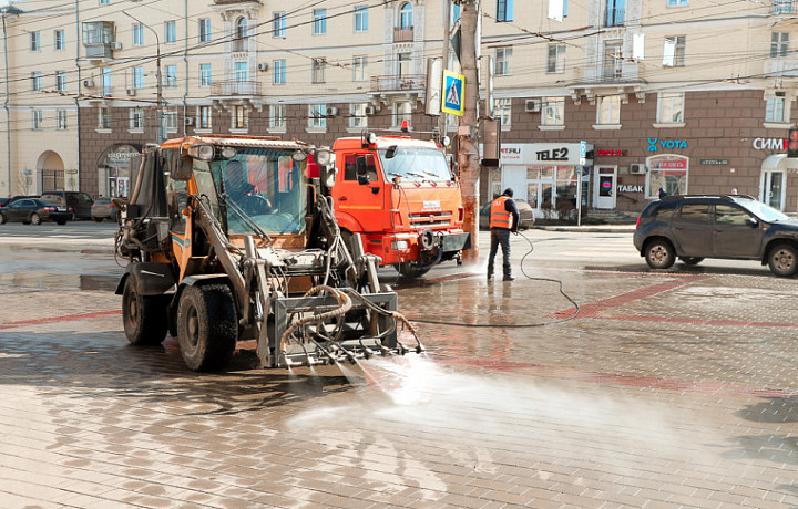На уборку Тулы 28 марта вышли 385 человек и 127 единиц техники