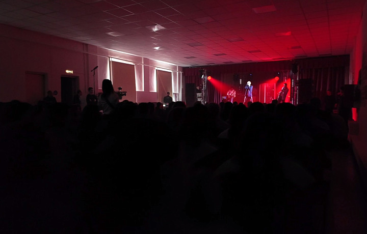 SHAMAN выступил перед женщинами в исправительной колонии