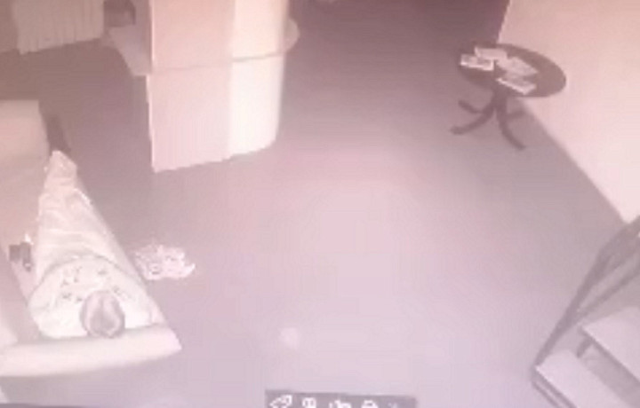 Жители Алексина сняли на видео призрака в здании на улице Тульской