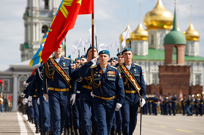 В Туле состоялся военный парад в честь Победы в Великой Отечественной войне