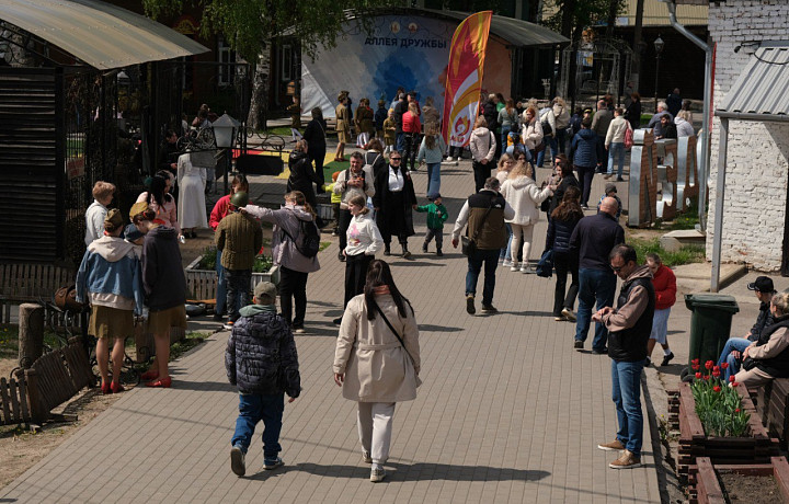В Туле в ремесленном дворе «Добродей» прошел праздник «На переднем крае»