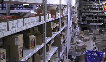 У бизнесмена, торговавшего в Туле контрафактными вейпами, арестовали четыре машины и пять квартир