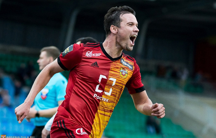 Ткачев и Гелоян покинули тульский «Арсенал»