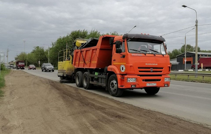 Около 90 единиц техники выйдут на уборку Тулы днем 20 мая