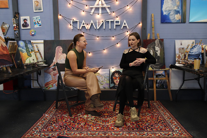 «Даже мужчины в рисовании раскрываются и получают кайф»: интервью с художницей Ксения Бондаренко, которая учит творить тех, кто раньше даже не держал в руке кисть