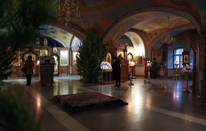 Прайм-эра российских батюшек: женщины стали чаще ходить в храмы из-за внешности священнослужителей