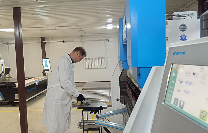 Открытие завода аудиоустройств в Туле позволило создать 80 рабочих мест