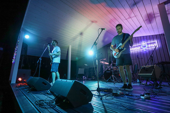 Фоторепортаж: как проходит MaxiCamp от радио Maximum и ГК Медиа Траст