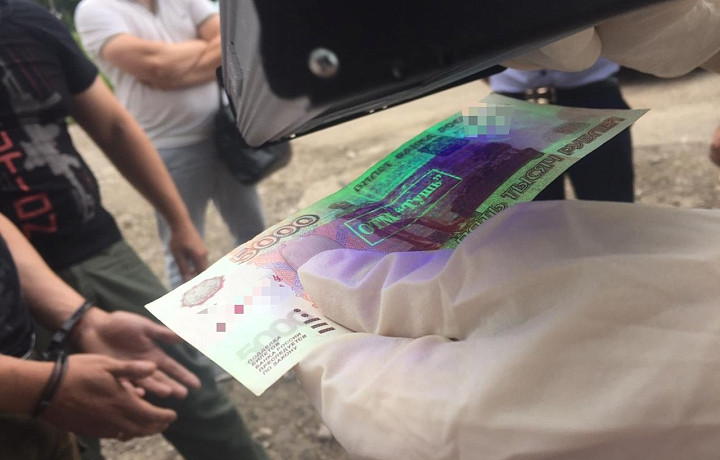 Осужденный за взятки экс-начальник ясногорской полиции попросил вернуть звание и полмиллиона