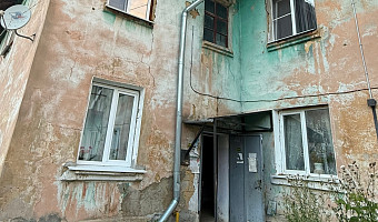 «Как в таком доме прожить еще 15 лет?»: в Щекине двухэтажку признали аварийной, а снос и переселение поставили аж на 2040 год