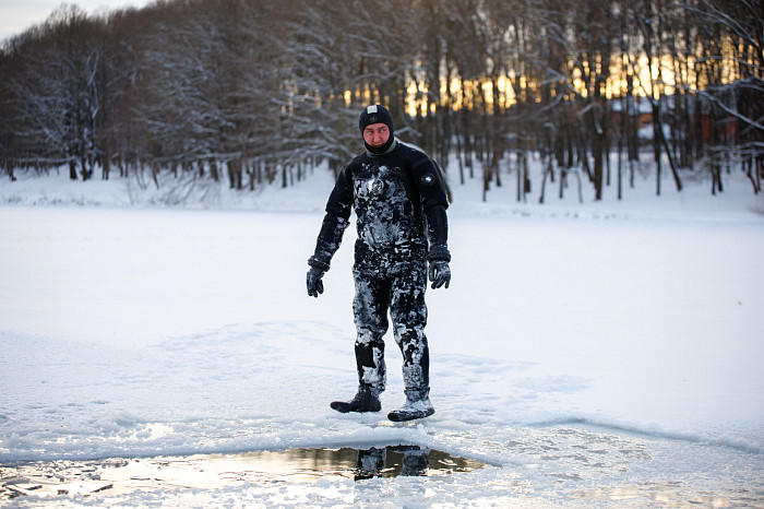 Тульские спасатели провели тренировку по спасению людей из водоемов