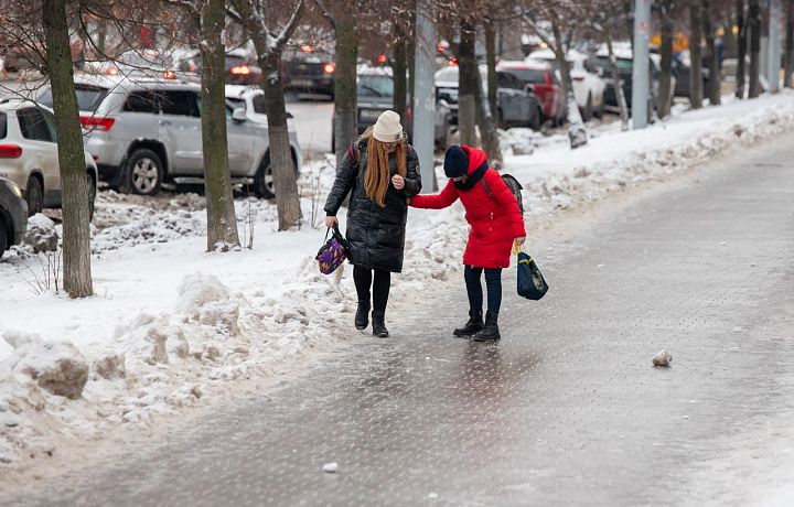 В Тульской области до 11 февраля продлится желтый уровень погодной опасности из-за гололеда