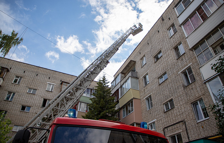 Тульские спасатели потушили четыре пожара за минувшие сутки