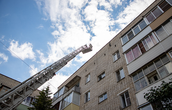 Семь пожаров и пять ДТП произошли за прошлые сутки в Тульской области
