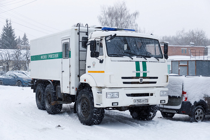 «Практически все осужденные - актеры»: конвоиры рассказали о работе со спецконтингентом