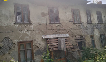 ﻿Прокуратура обязала администрацию снести аварийный дом в Суворовском районе