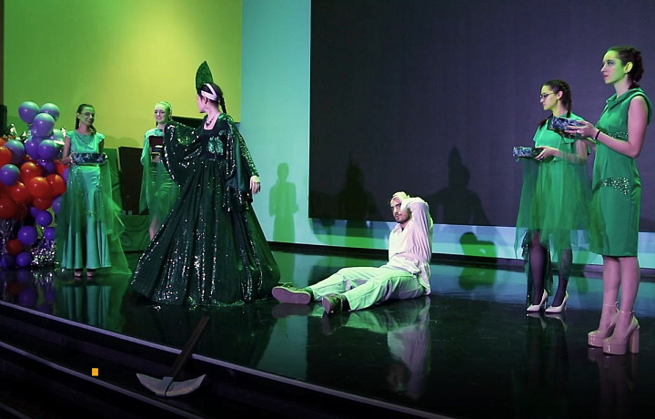 На театральной сцене в Туле оживили уральские сказы Бажова