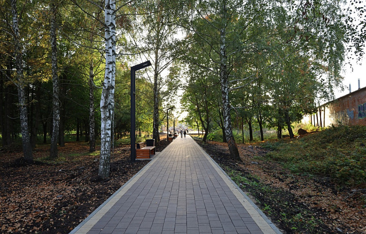 В Новомосковске заканчивается второй этап благоустройства сквера 60-летия СССР